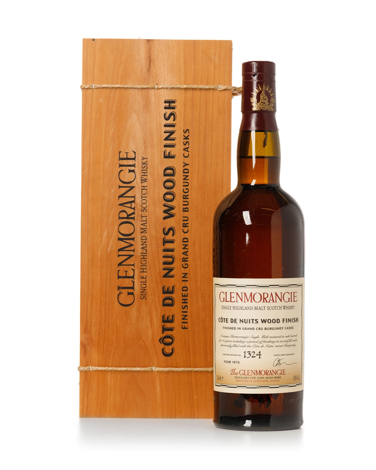 Glenmorangie 1975 Cote de Nuits Wood Finish With Original Glenmorangie 1975 Cote de Nuits Wood Finish With Original