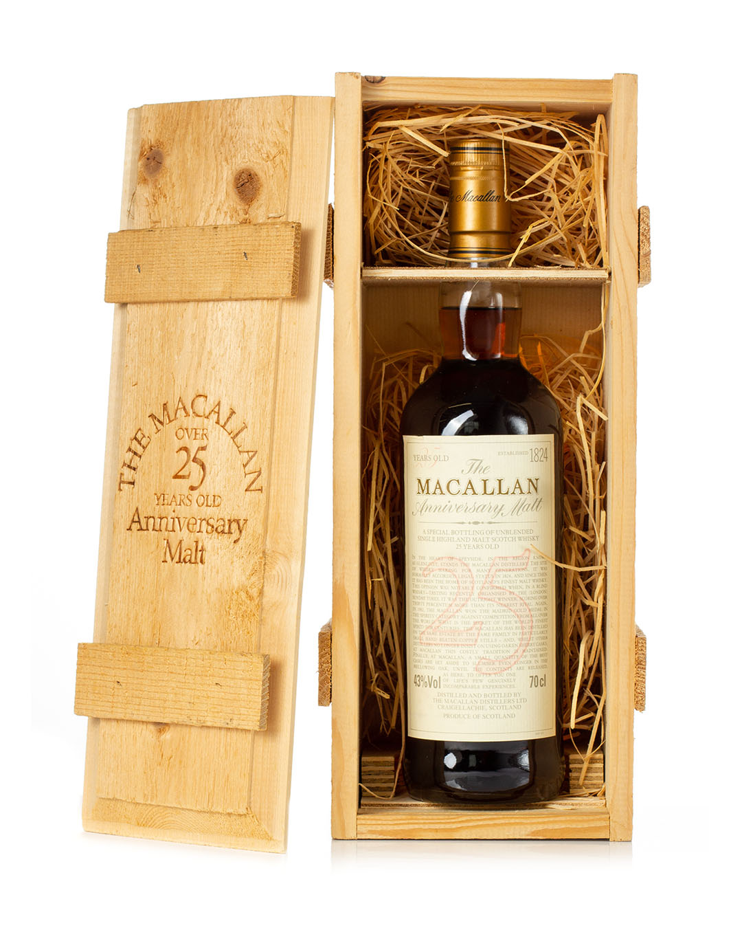 Macallan 25 Year Old Anniversary Malt 70cl bottle in case